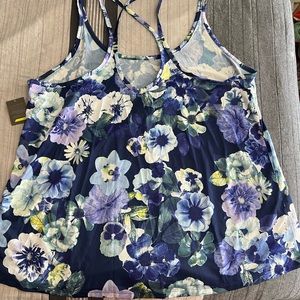 Old Navy floral athletic top
